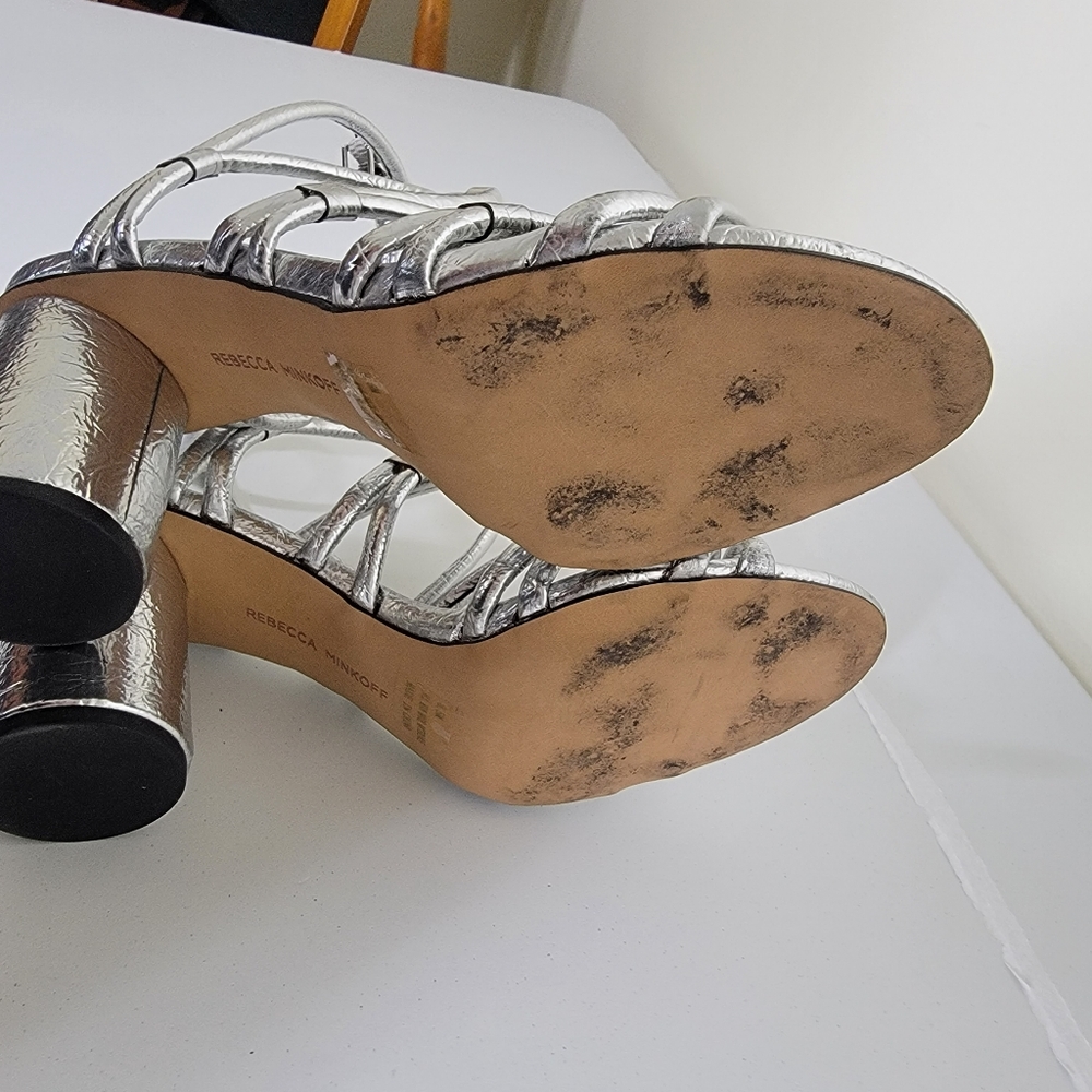 Rebecca Minkoff Appoline silver metallic strappy heels 8.5 round heel - Picture 7 of 8